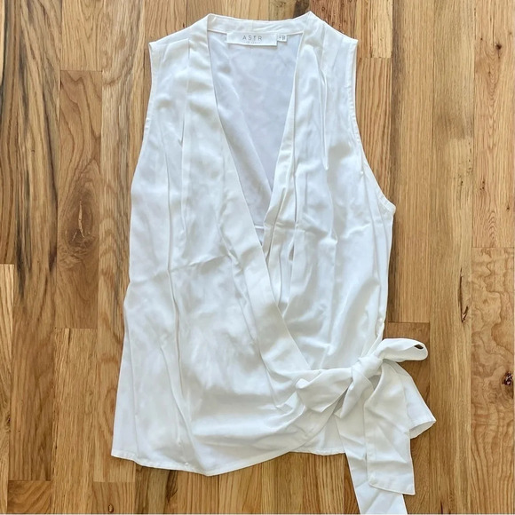 Astr Tops - ASTR White Wrap Tank Top V Neck Blouse Size S